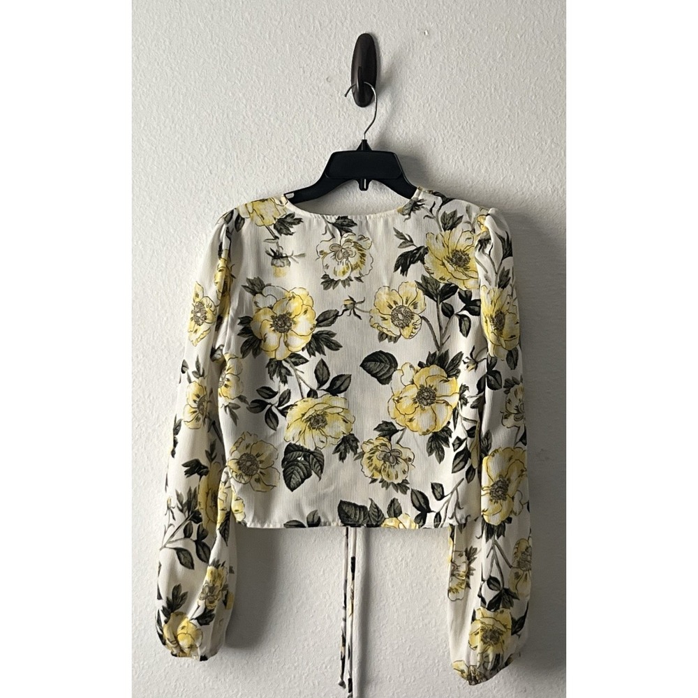 Rue 21 Women's Yellow White Long Sleeve Crop Top Size M - Picture 2 of 7